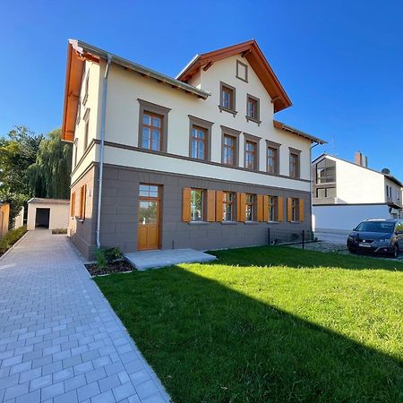 E&K Living - Design Apartments - Netflix - Audi - In Village - Free Parking Ίνγκολστατ Εξωτερικό φωτογραφία