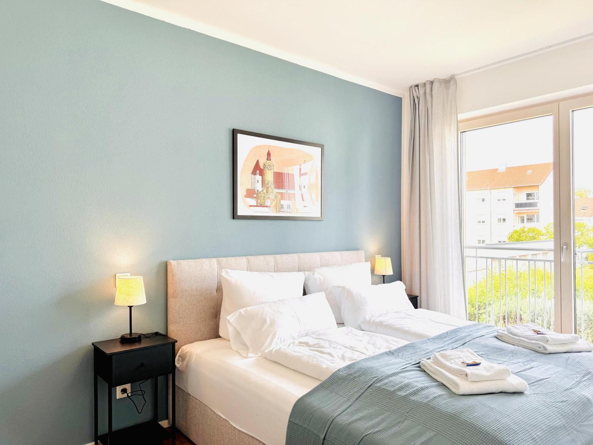 E&K Living - Design Apartments - Netflix - Audi - In Village - Free Parking Ίνγκολστατ Εξωτερικό φωτογραφία